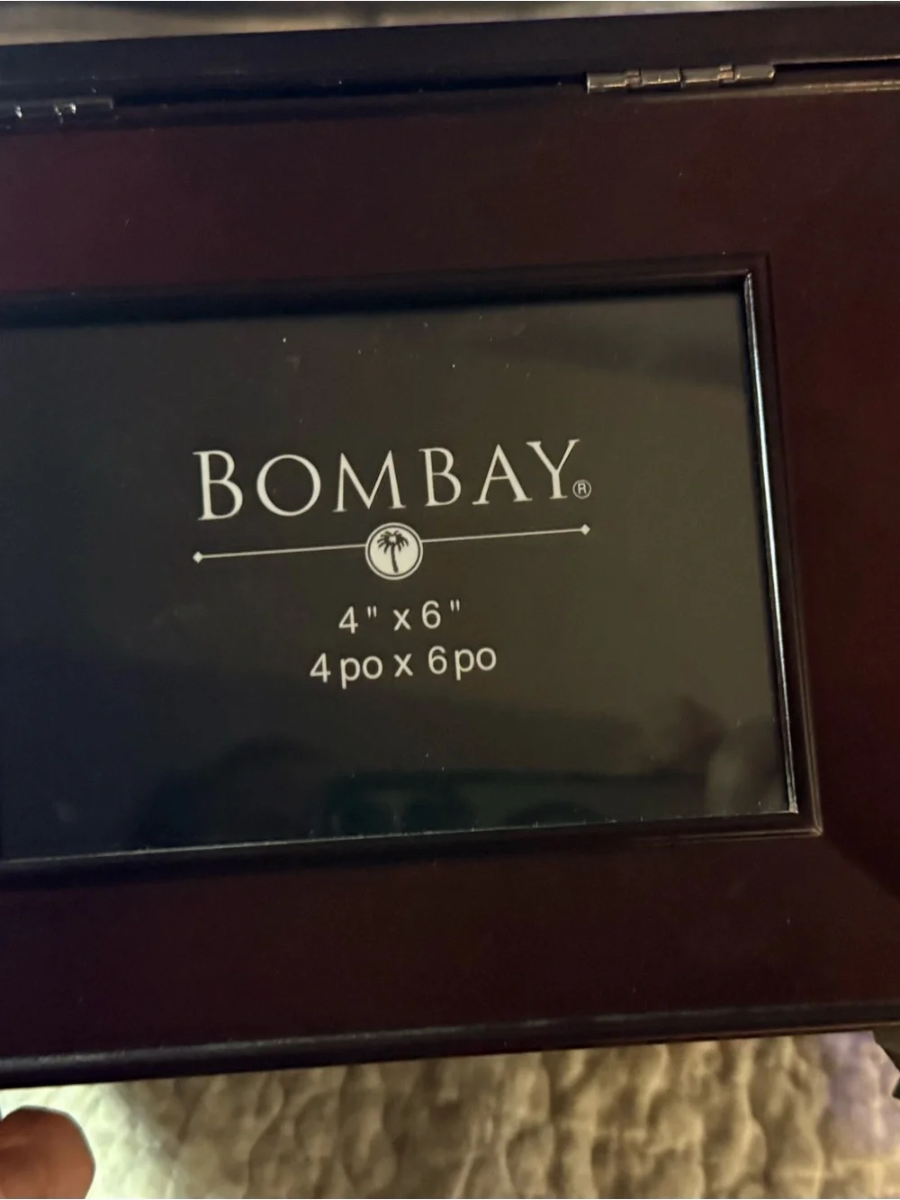 Vintage Bombay Company Mahogany Keepsake & Photo Display Box – Glass Top – 2001